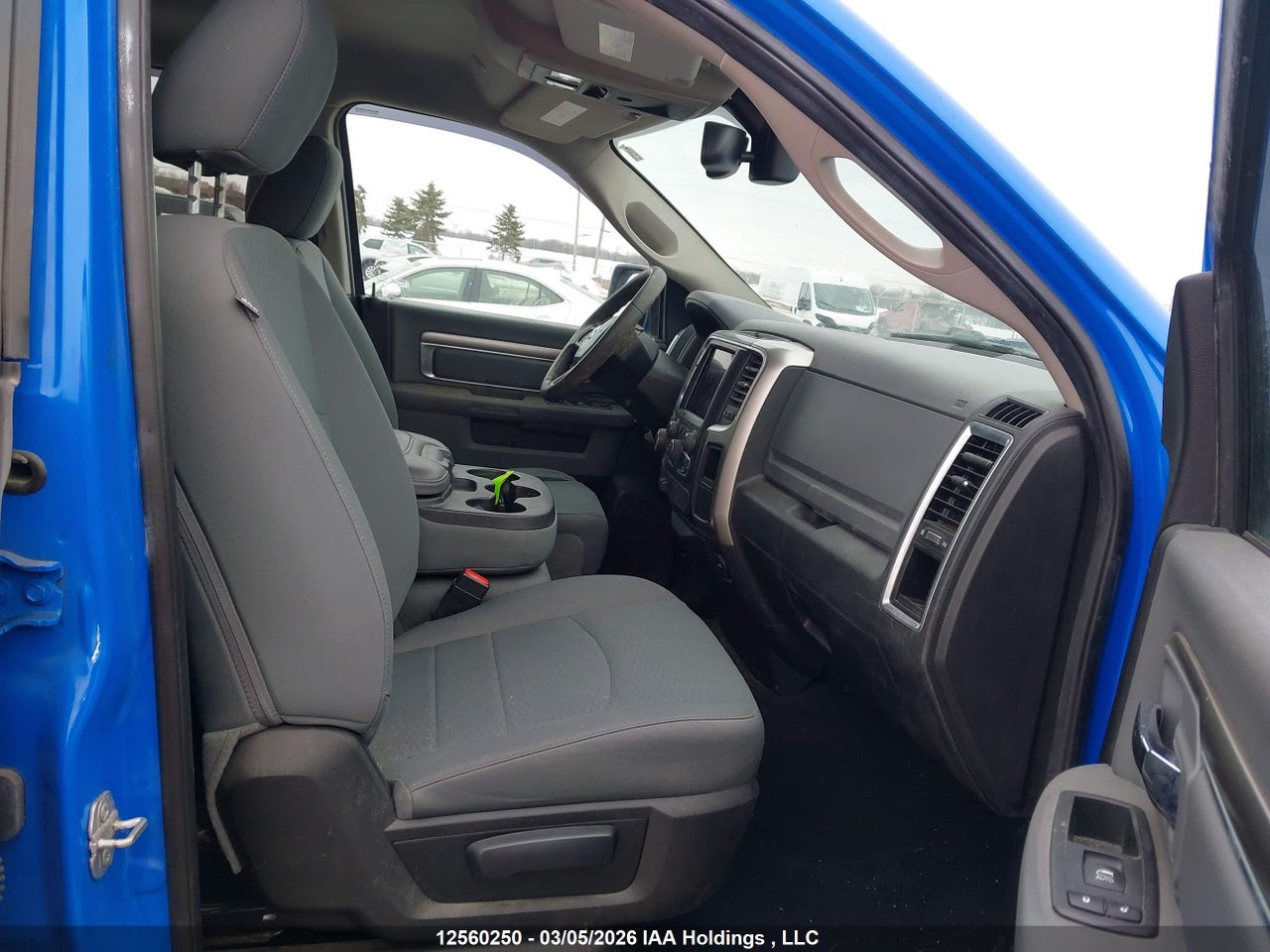 2018 RAM 1500 SLT thumbnail 6