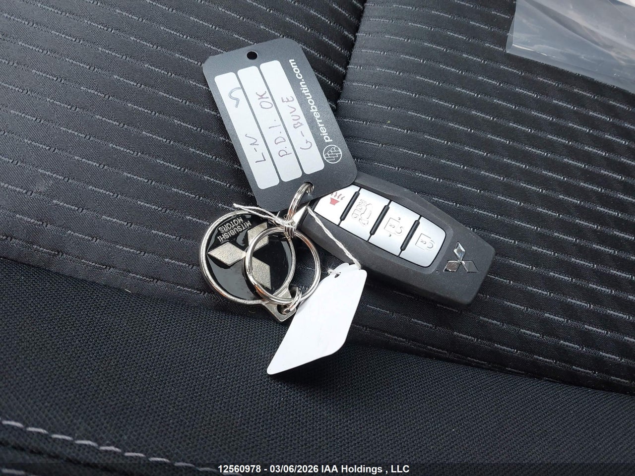 2025 MITSUBISHI OUTLANDER PHEV LE/SE/SEL S-AWC thumbnail 12