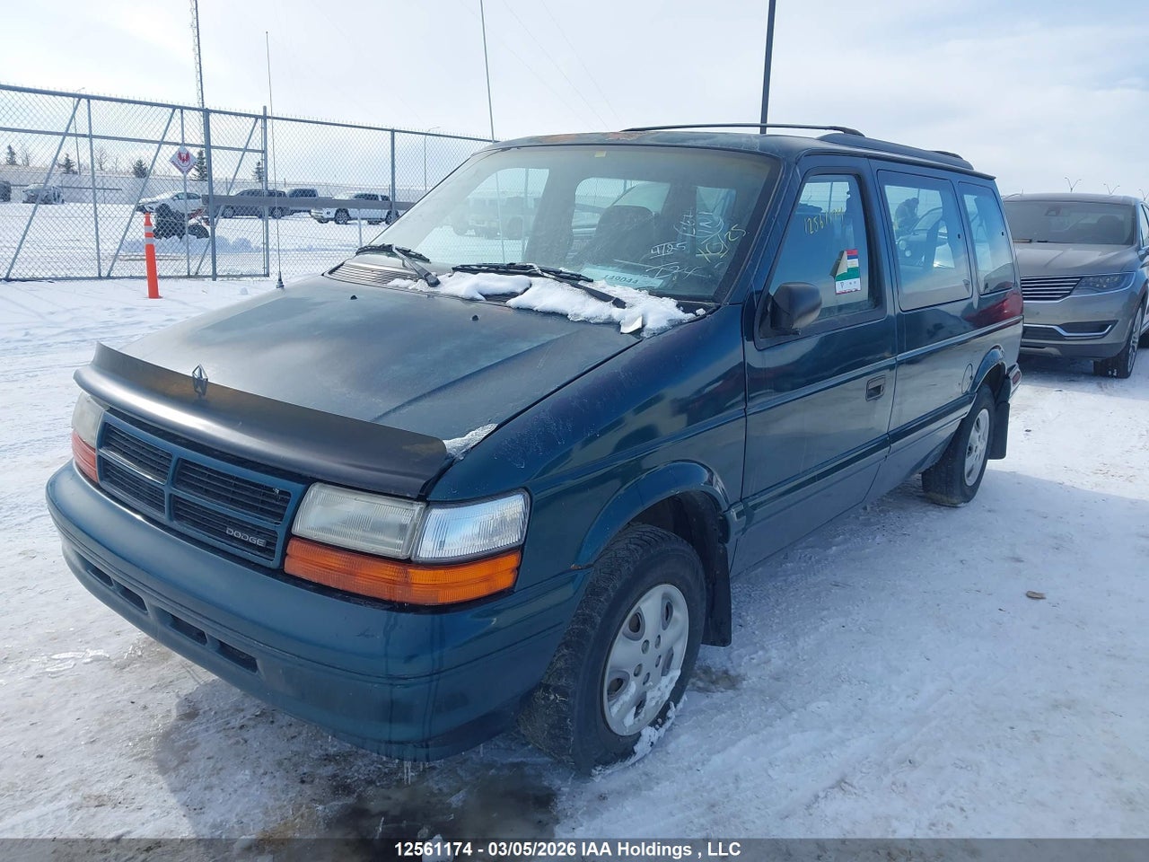 1995 DODGE CARAVAN thumbnail 3