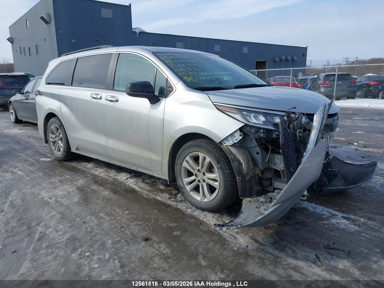 2022 TOYOTA SIENNA LE 8-PASSENGER/LIMITED 7-PASSENGER/XSE 7-PASSENGER thumbnail 2