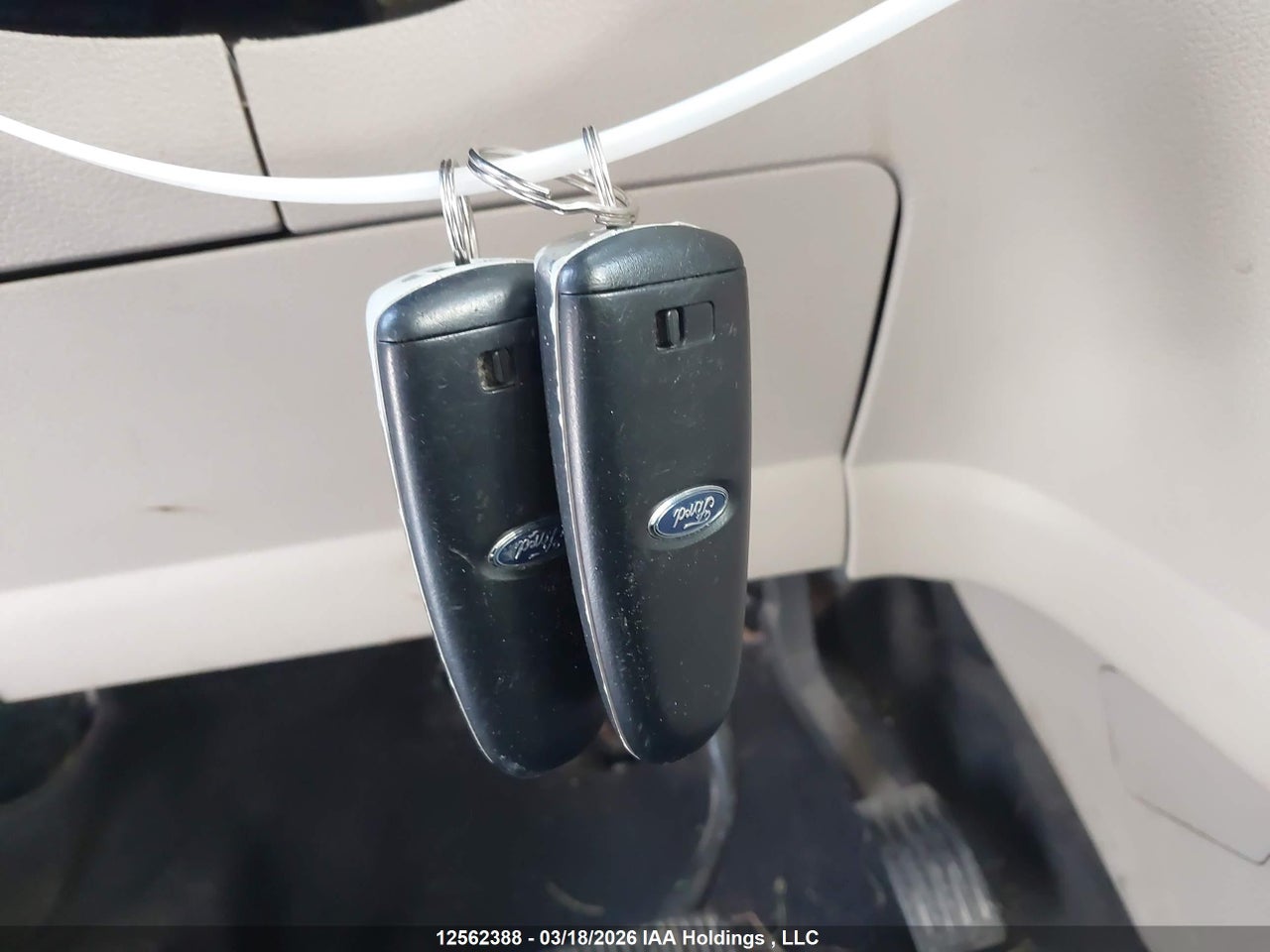 2017 FORD ESCAPE TITANIUM thumbnail 12