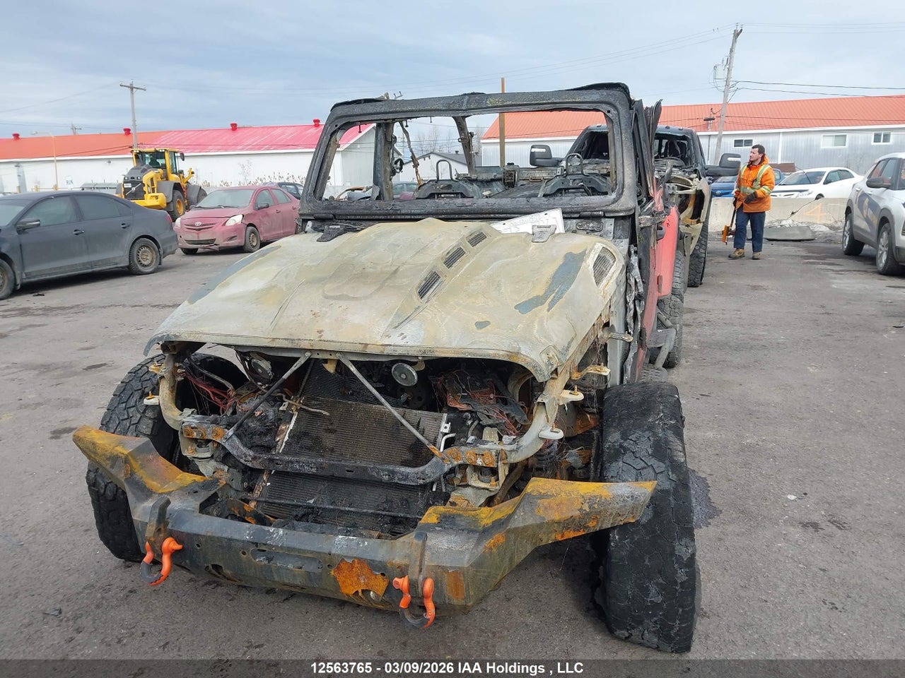 2019 JEEP WRANGLER UNLIMITED SAHARA thumbnail 12