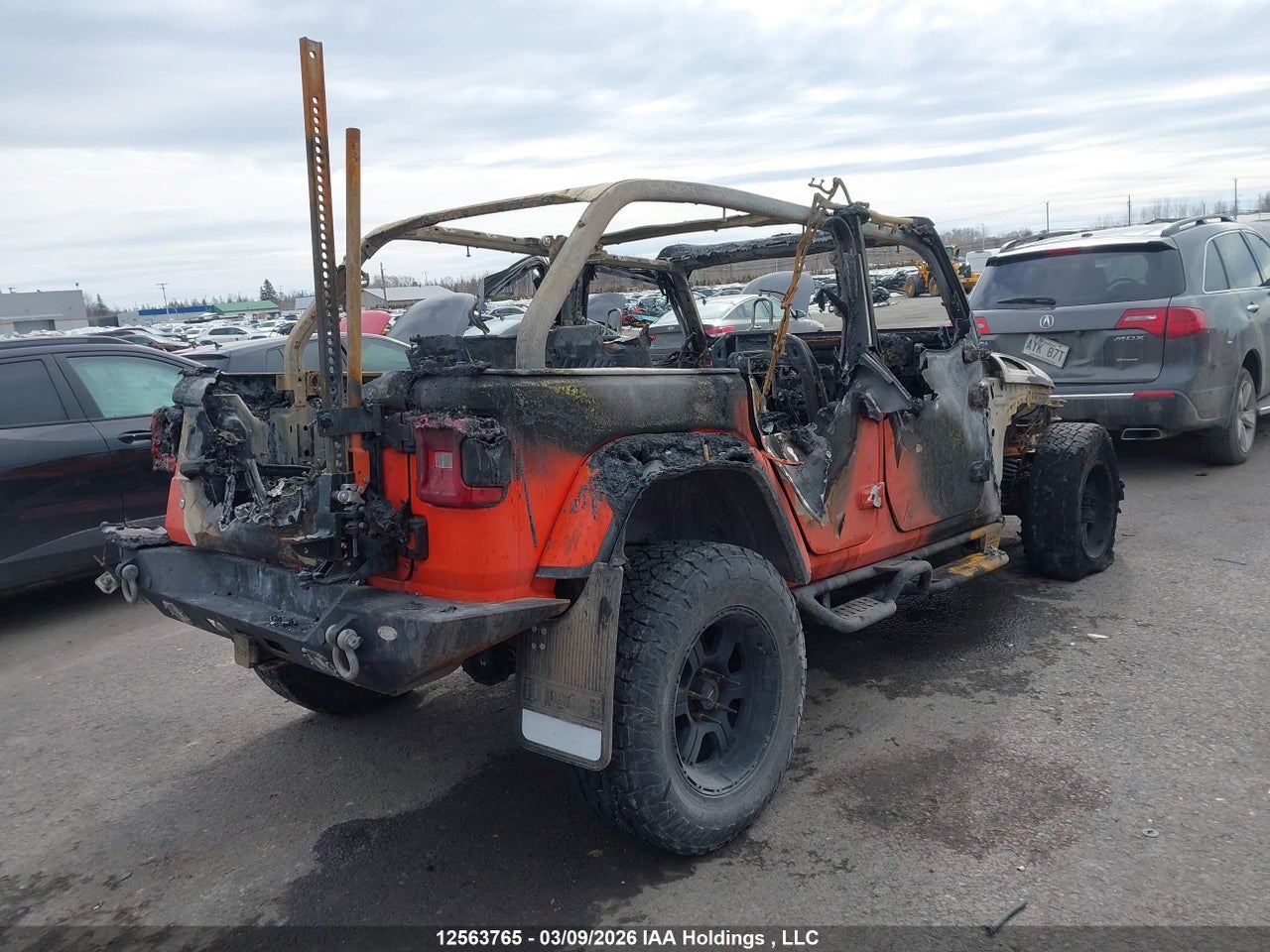 2019 JEEP WRANGLER UNLIMITED SAHARA thumbnail 5