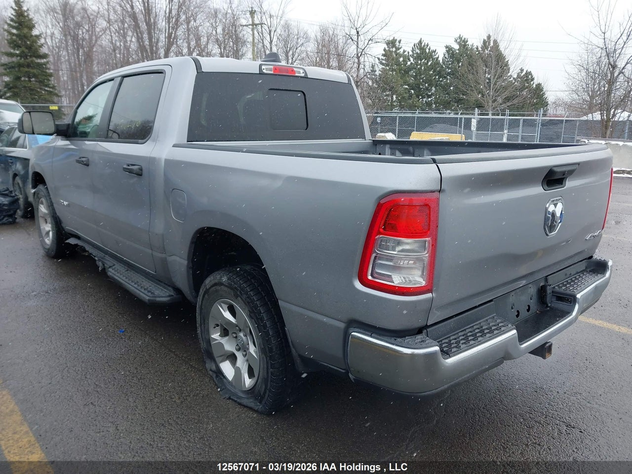 2022 RAM 1500 TRADESMAN thumbnail 4