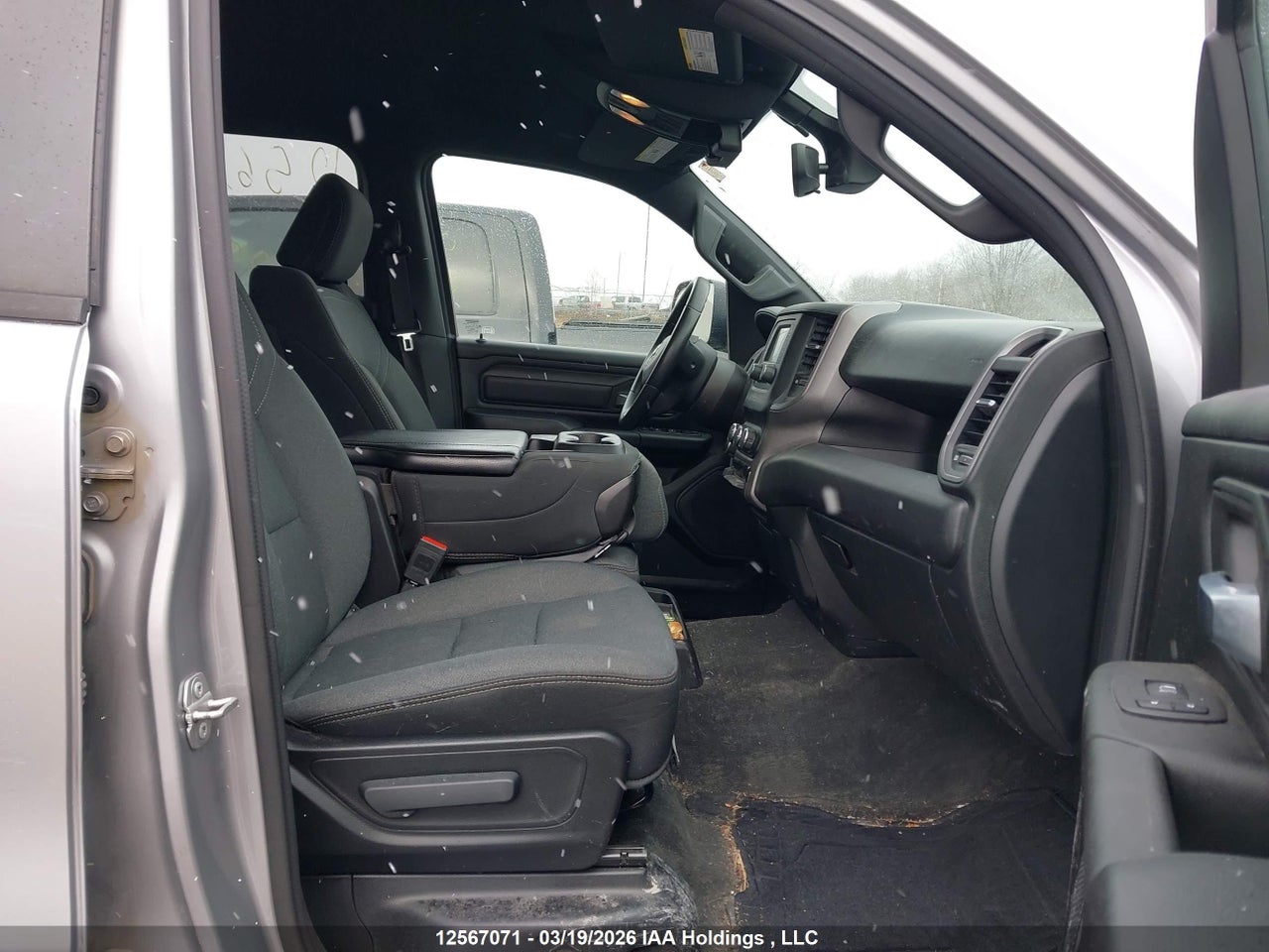 2022 RAM 1500 TRADESMAN thumbnail 6