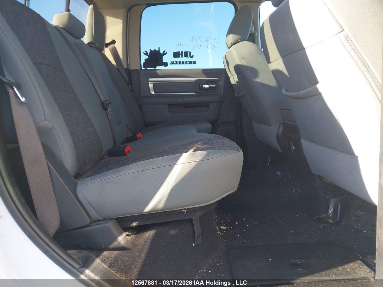 2019 RAM 1500 CLASSIC SLT thumbnail 9