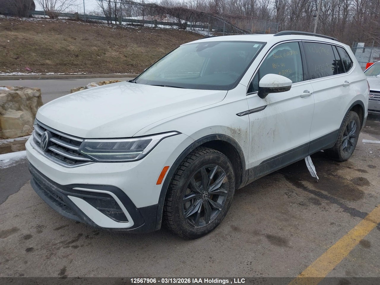 2022 VOLKSWAGEN TIGUAN COMFORTLINE thumbnail 3