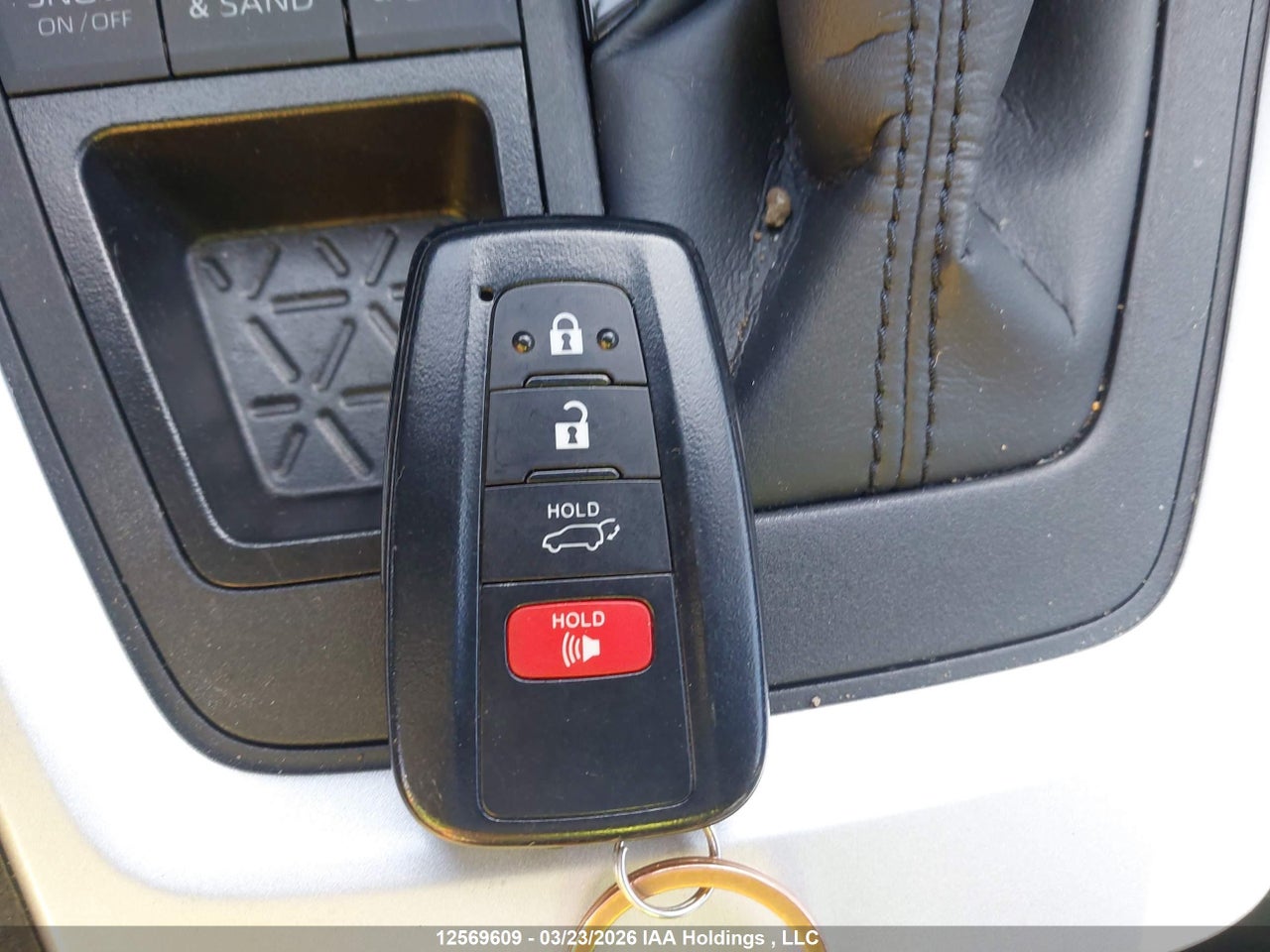 2024 TOYOTA RAV4 XLE thumbnail 11
