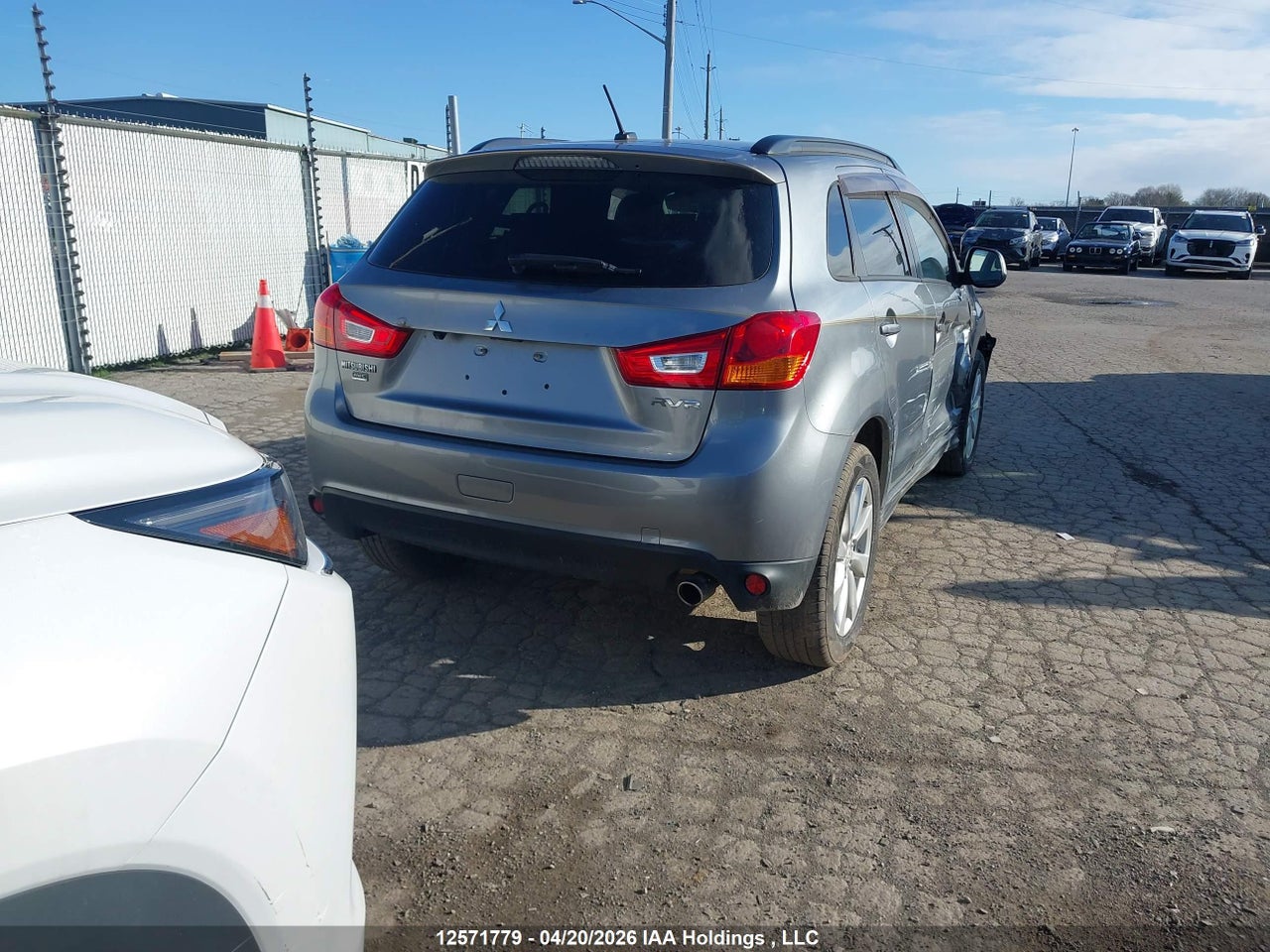 2015 MITSUBISHI RVR thumbnail 5