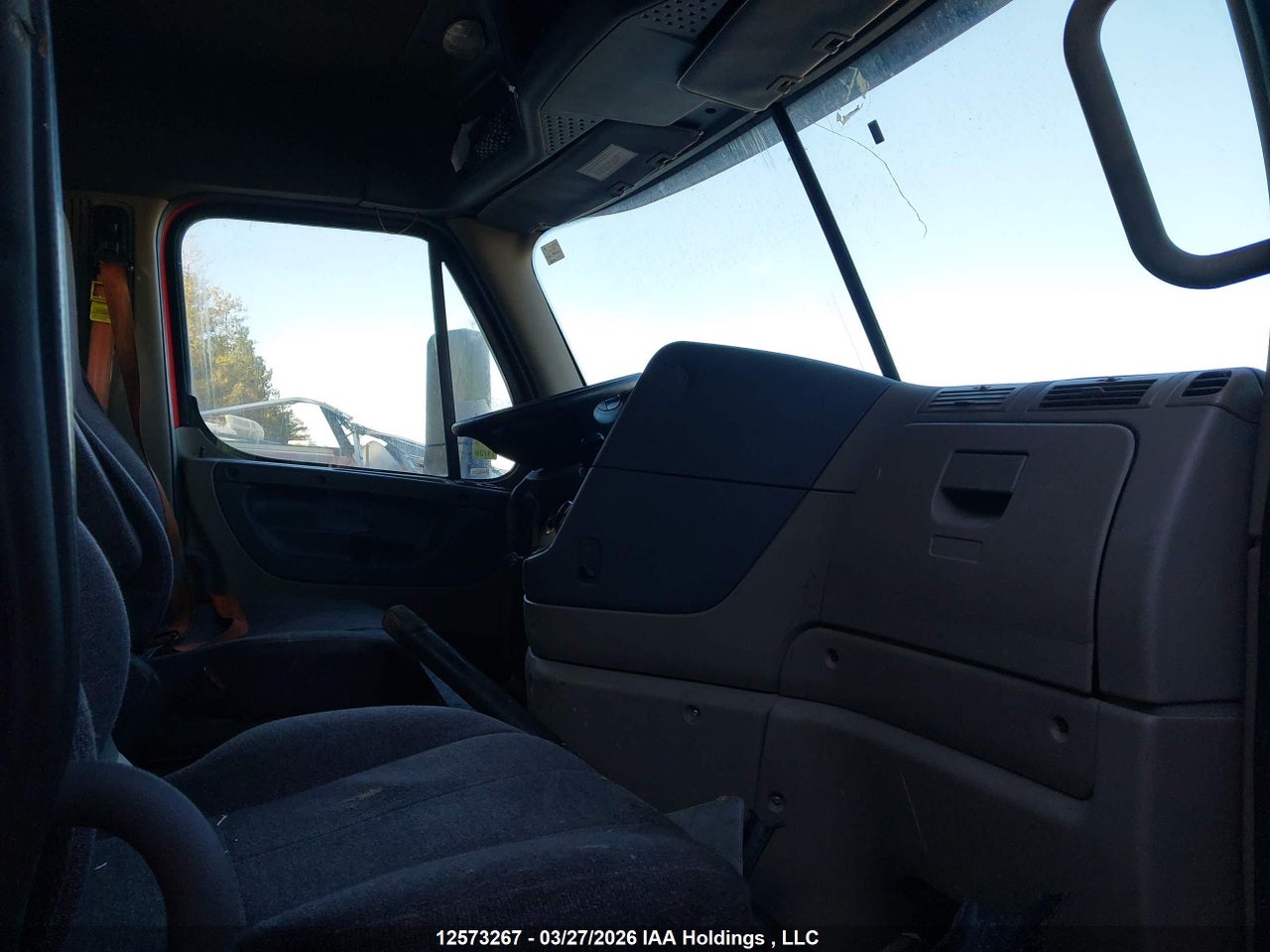 2020 FREIGHTLINER CASCADIA thumbnail 9