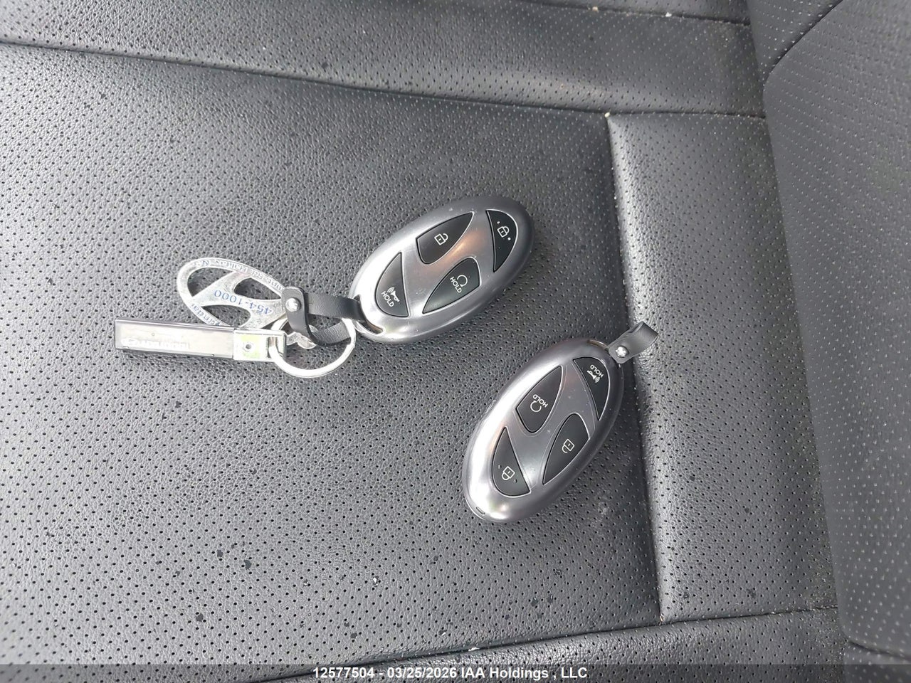 2025 HYUNDAI ELANTRA LUXURY thumbnail 11