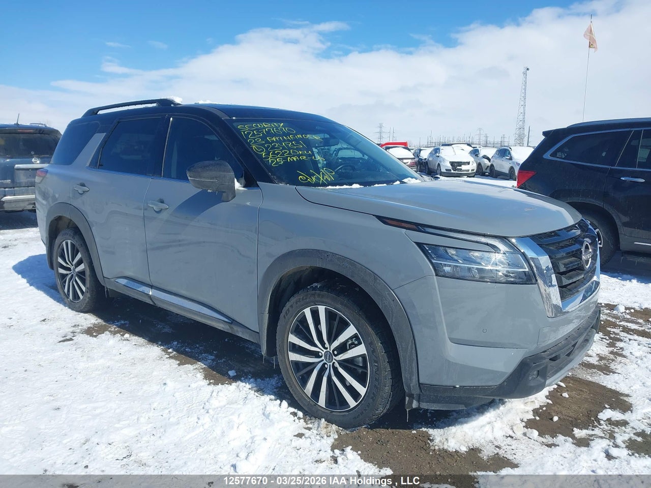 2023 NISSAN PATHFINDER PLATINUM thumbnail 2