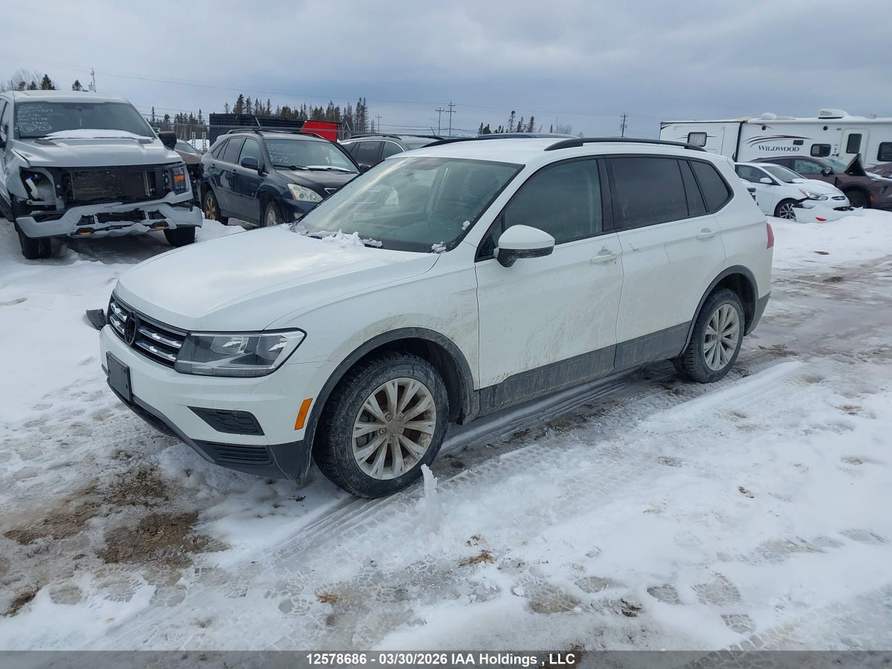 2019 VOLKSWAGEN TIGUAN S thumbnail 3