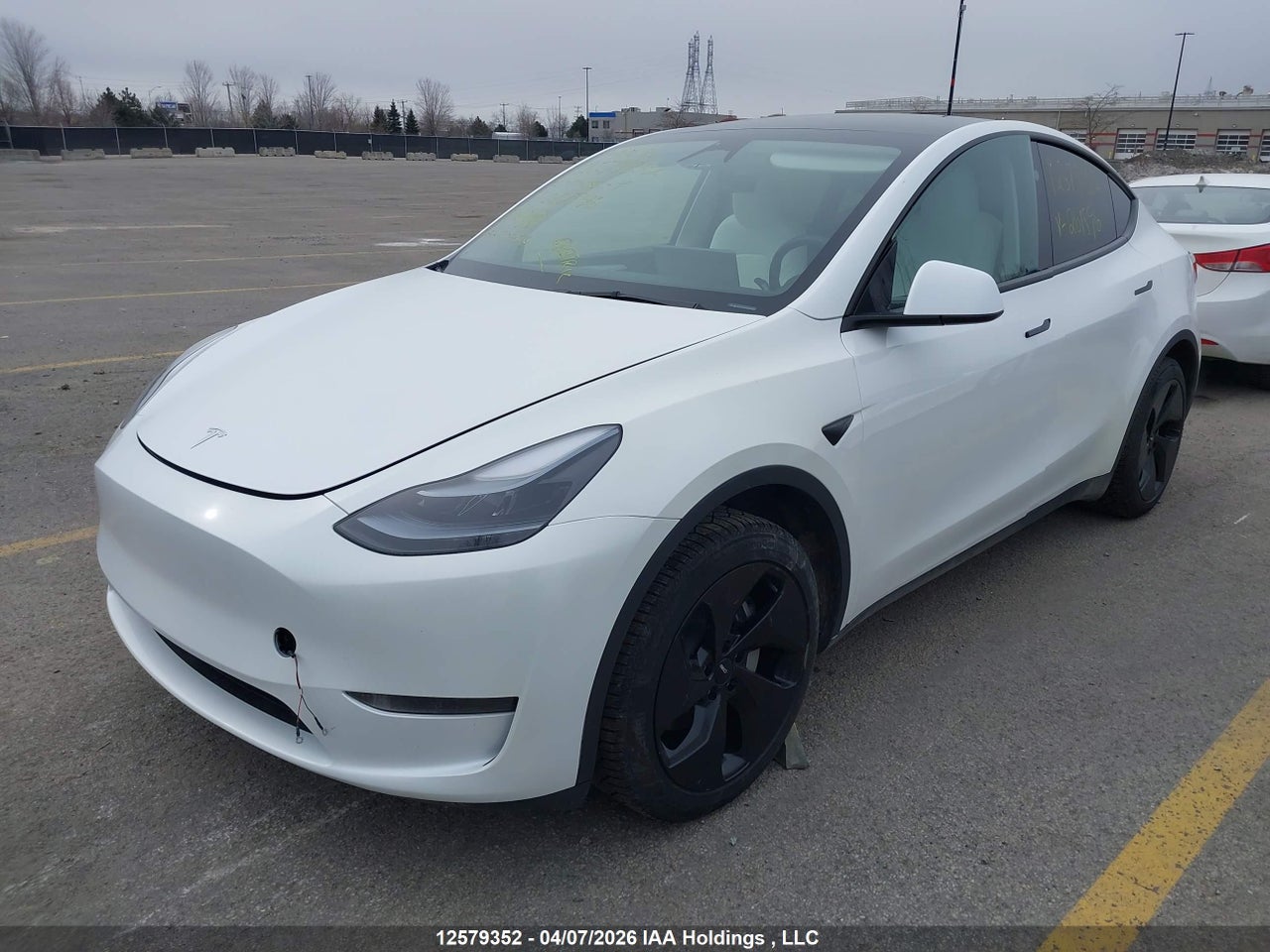 2025 TESLA MODEL Y LONG RANGE thumbnail 3