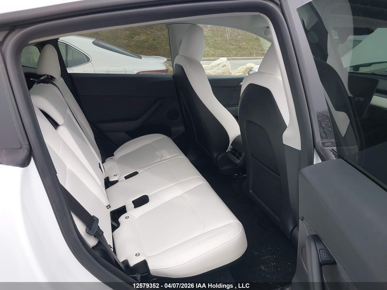 2025 TESLA MODEL Y LONG RANGE thumbnail 9