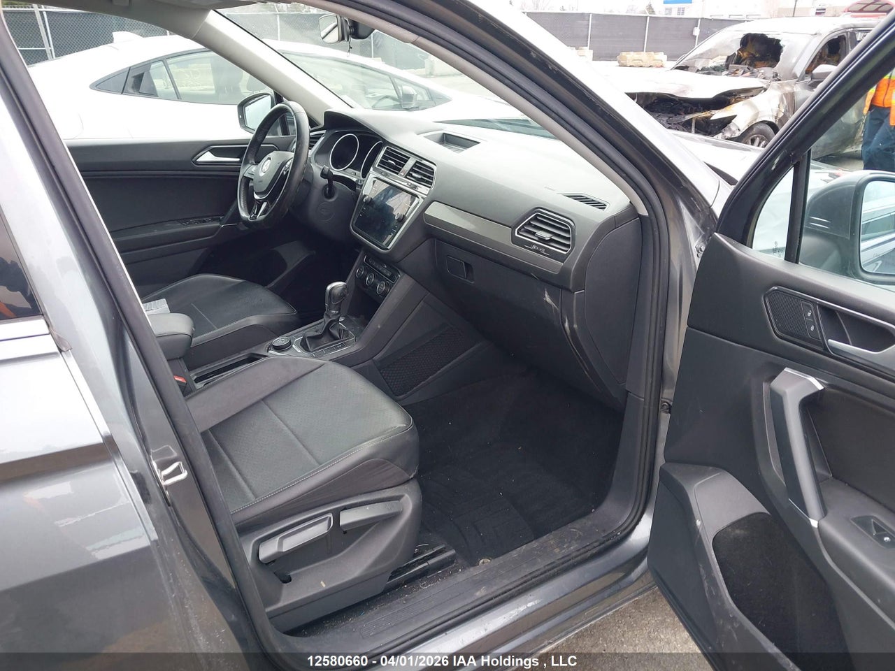 2018 VOLKSWAGEN TIGUAN COMFORTLINE thumbnail 6