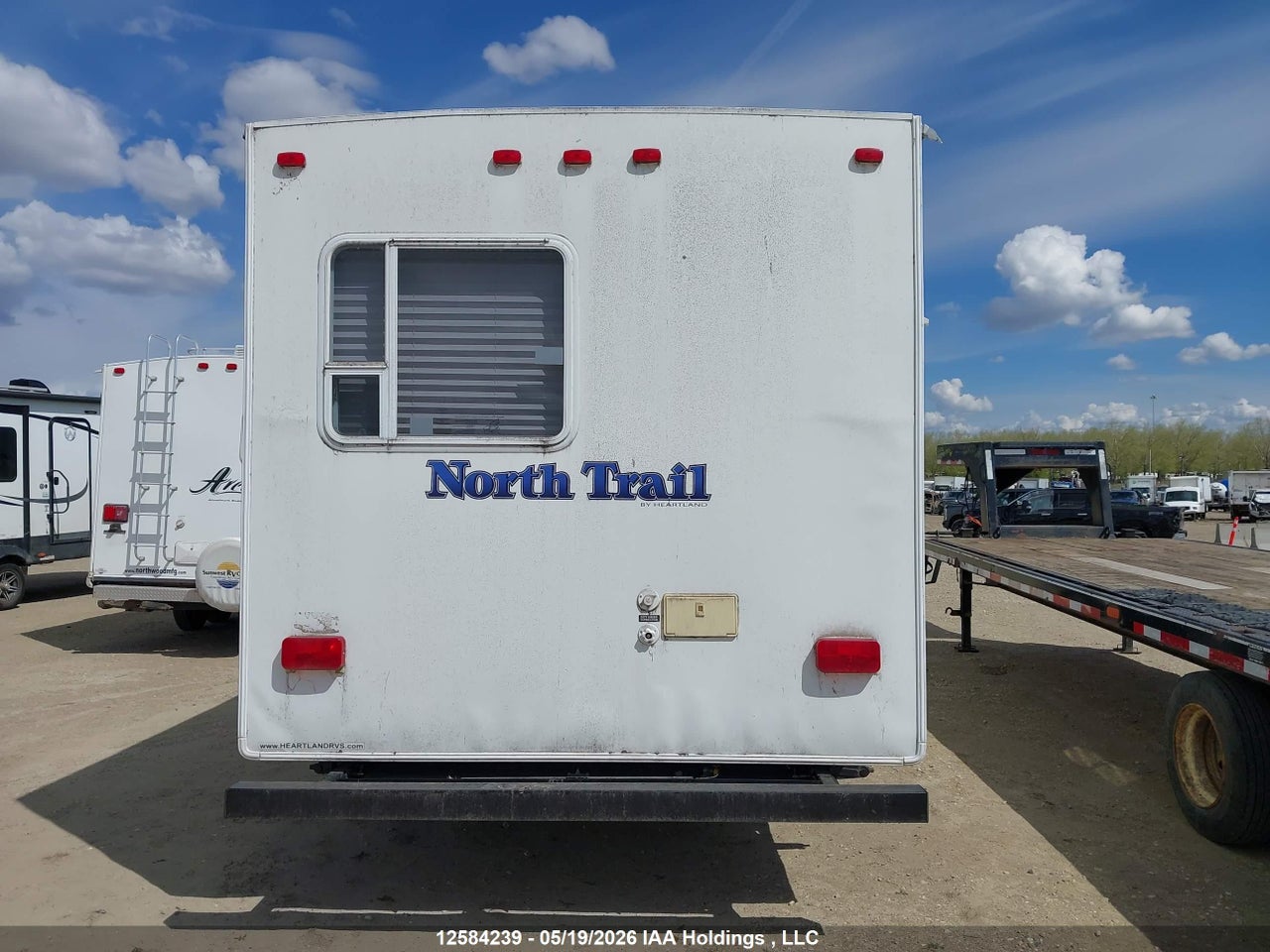 2011 HEARTLAND NORTH TRAIL 32BUDS thumbnail 8