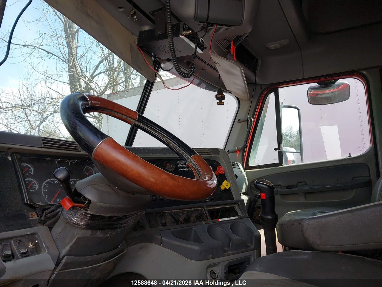 2007 FREIGHTLINER CONVENTIONAL COLUMBIA thumbnail 9