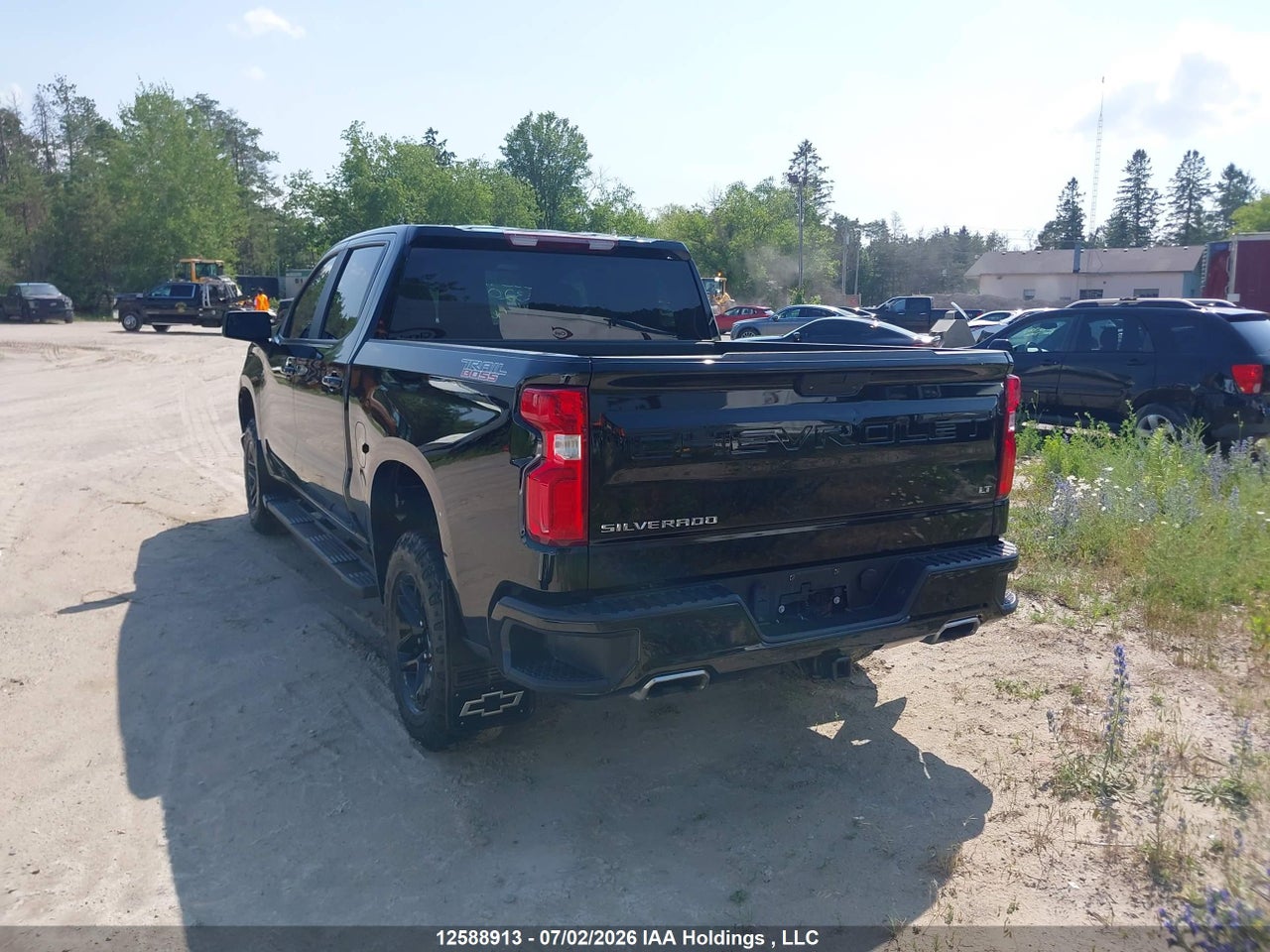 2022 CHEVROLET SILVERADO LTD K1500 LT TRAIL BOSS thumbnail 4