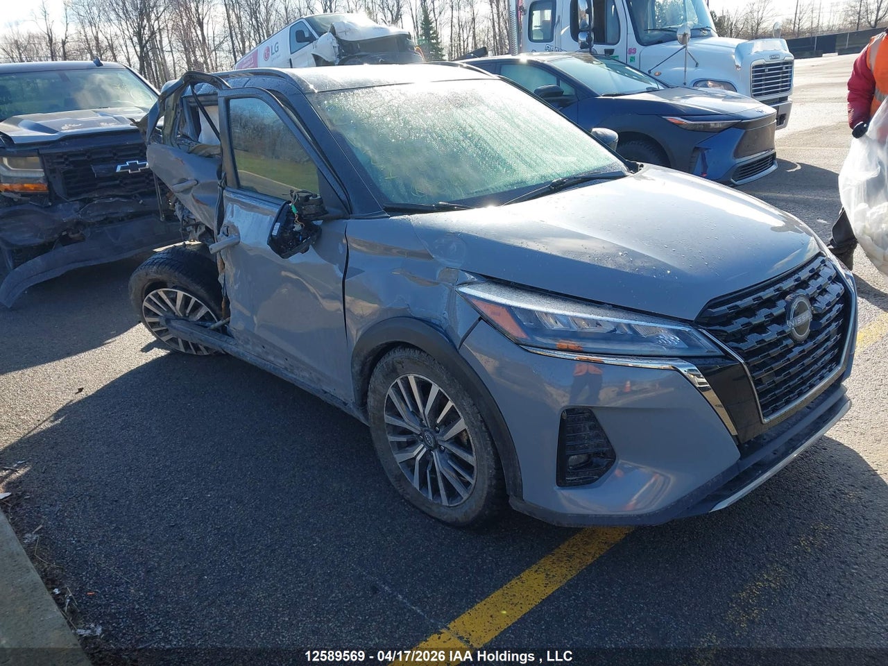 2023 NISSAN KICKS SR thumbnail 2