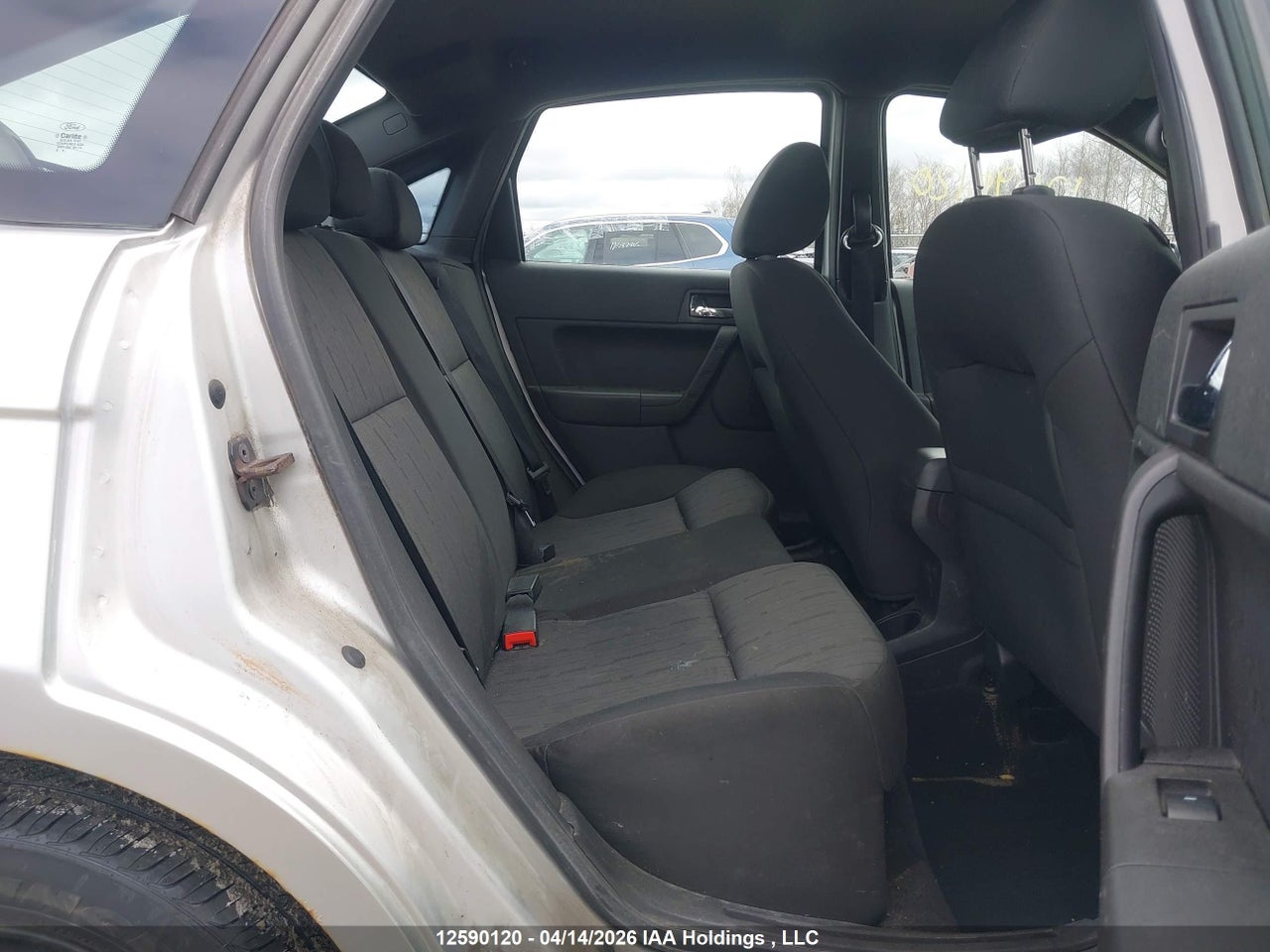 2010 FORD FOCUS SE thumbnail 9