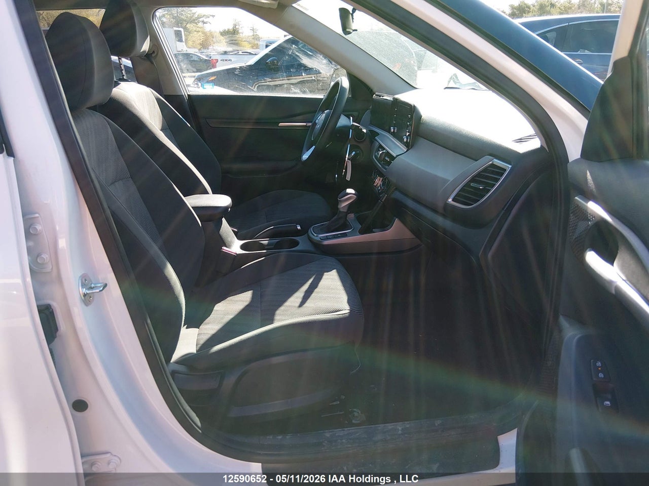2024 KIA SELTOS LX thumbnail 6