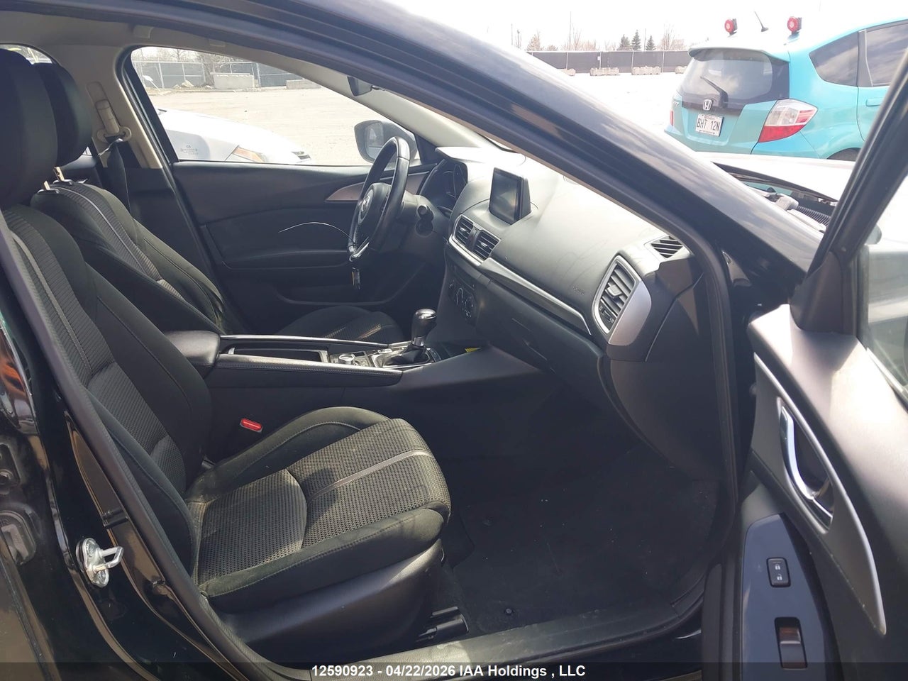2018 MAZDA MAZDA3 thumbnail 6