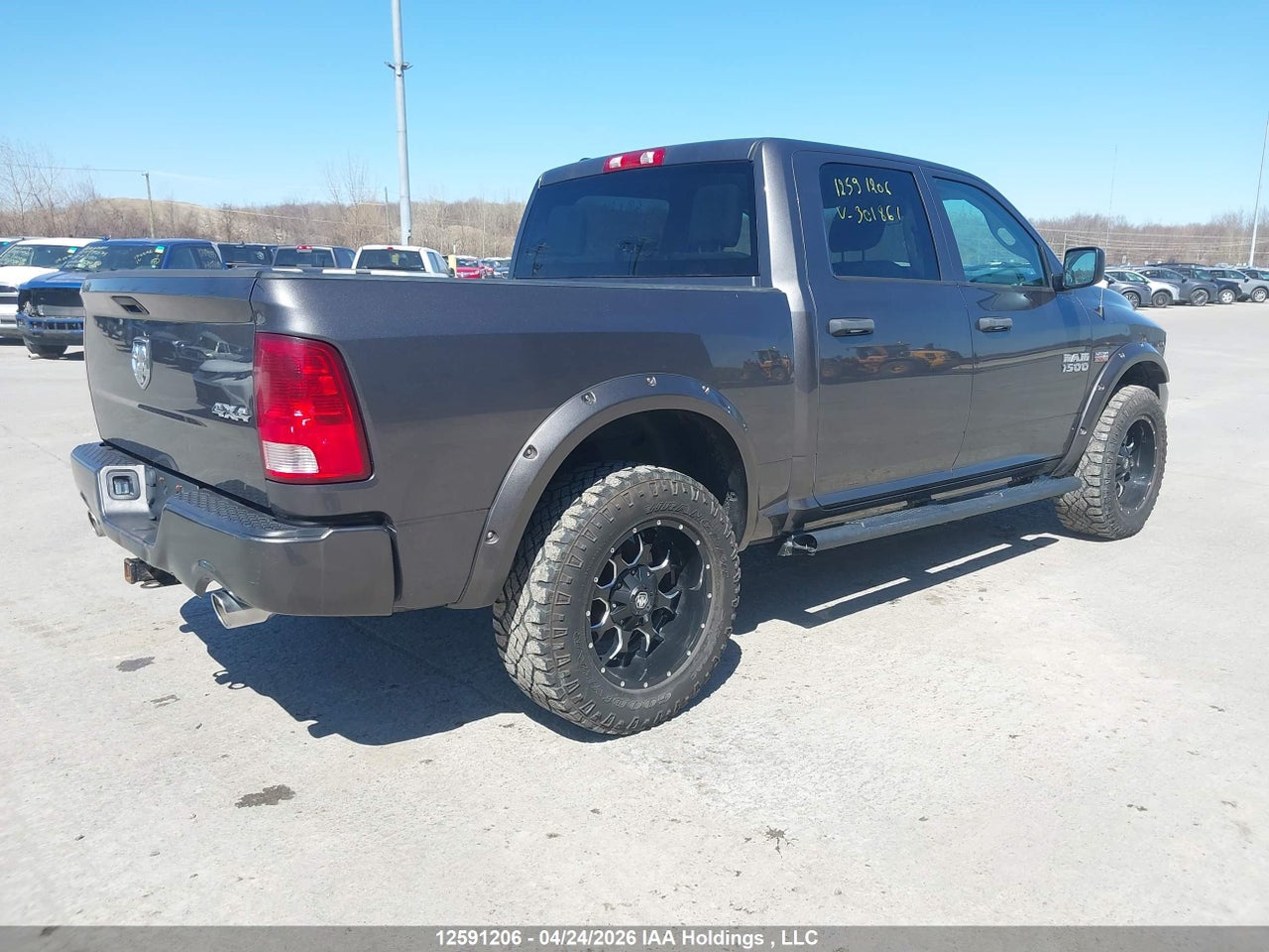 2018 RAM 1500 ST thumbnail 5