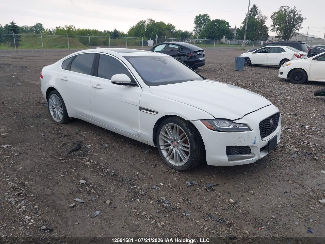 2017 JAGUAR XF 35T PRESTIGE thumbnail 2