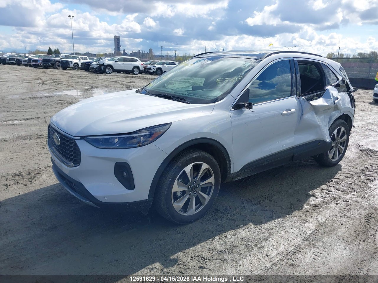 2025 FORD ESCAPE PLATINUM thumbnail 3