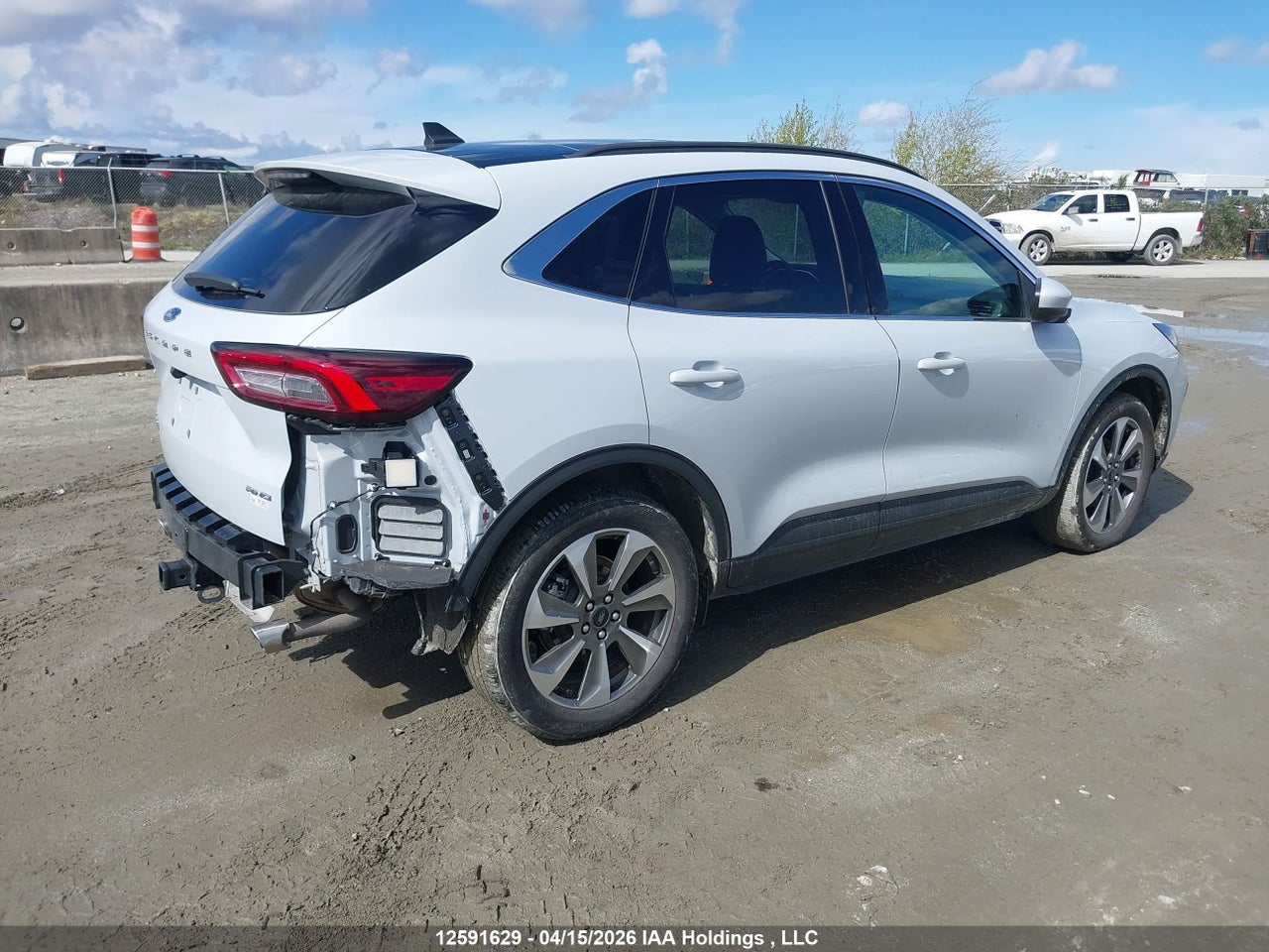 2025 FORD ESCAPE PLATINUM thumbnail 5
