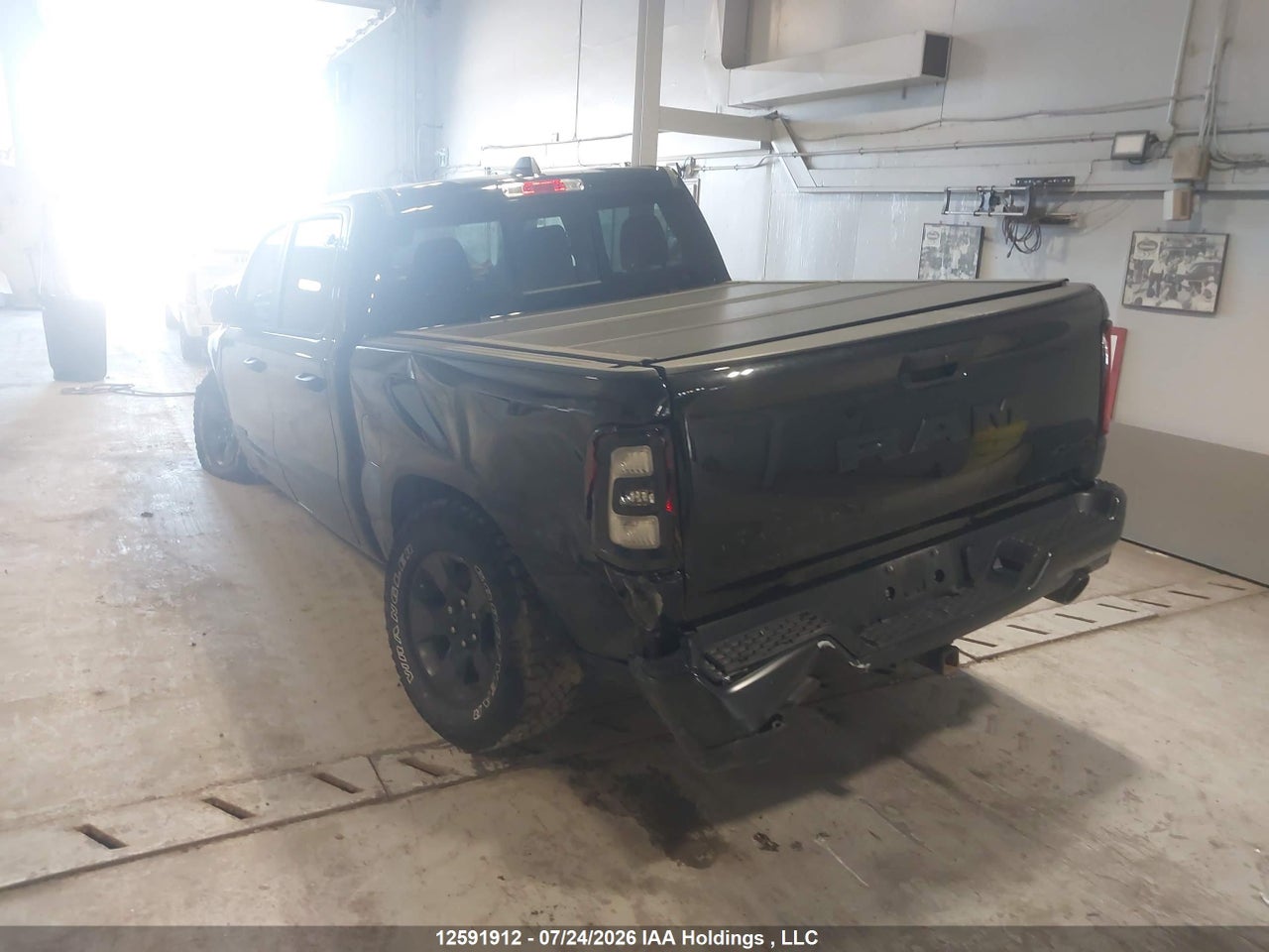 2025 RAM 1500 TRADESMAN thumbnail 4