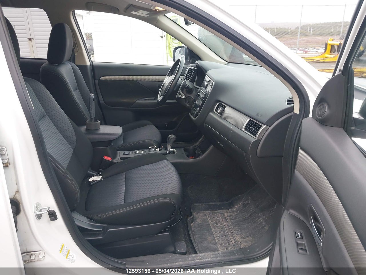 2015 MITSUBISHI OUTLANDER SE thumbnail 6