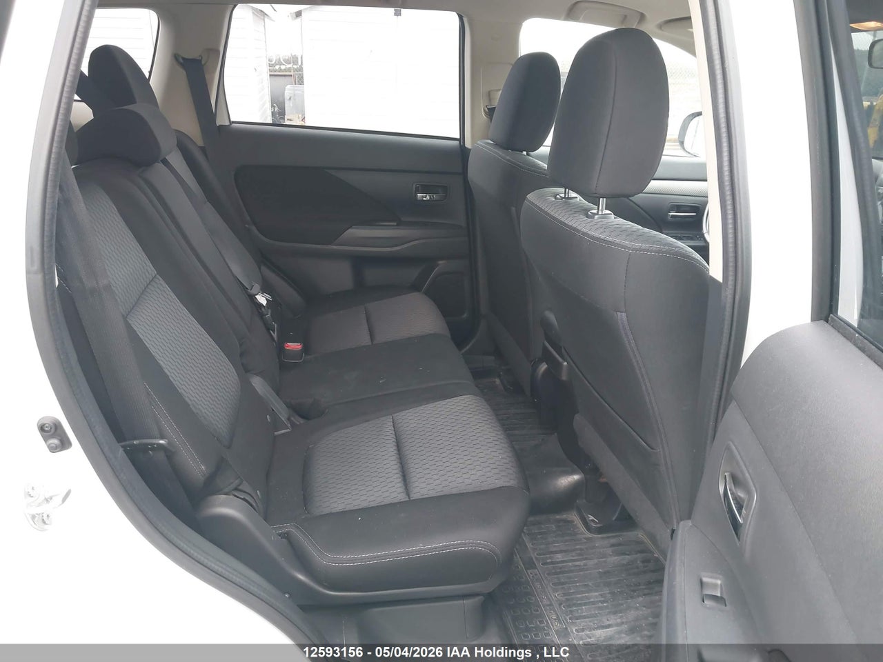 2015 MITSUBISHI OUTLANDER SE thumbnail 9
