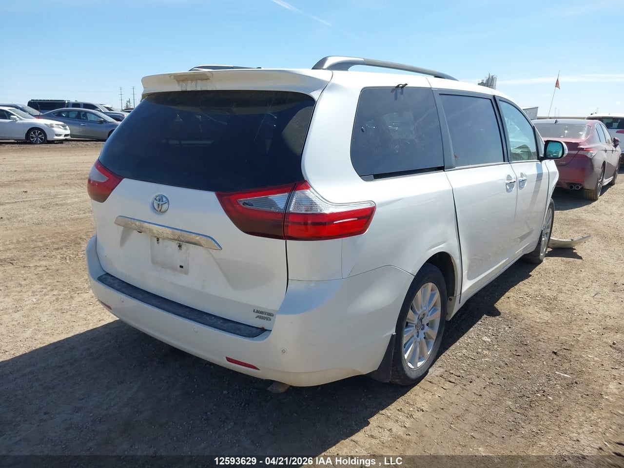 2015 TOYOTA SIENNA XLE 7 PASSENGER thumbnail 5