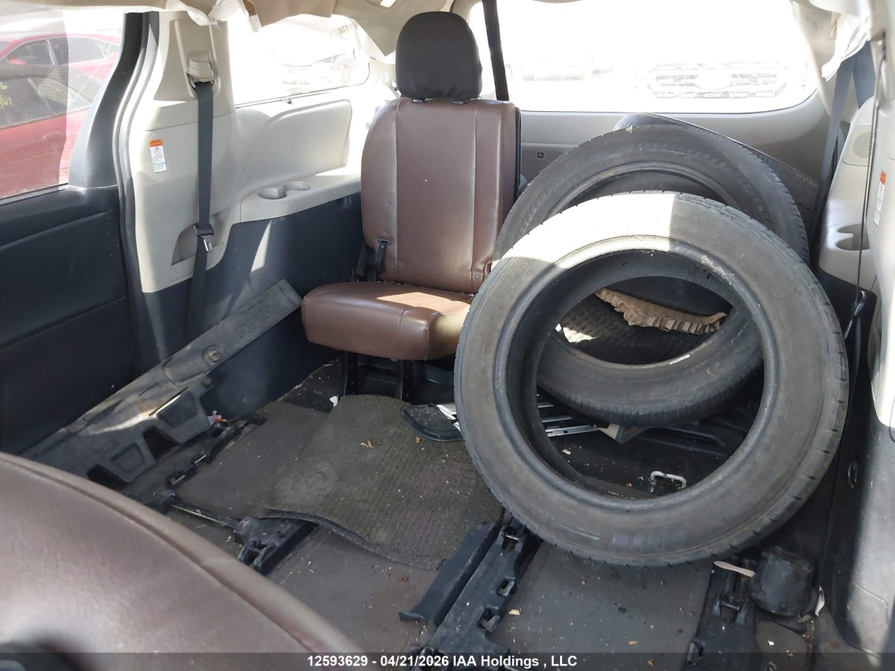 2015 TOYOTA SIENNA XLE 7 PASSENGER thumbnail 9