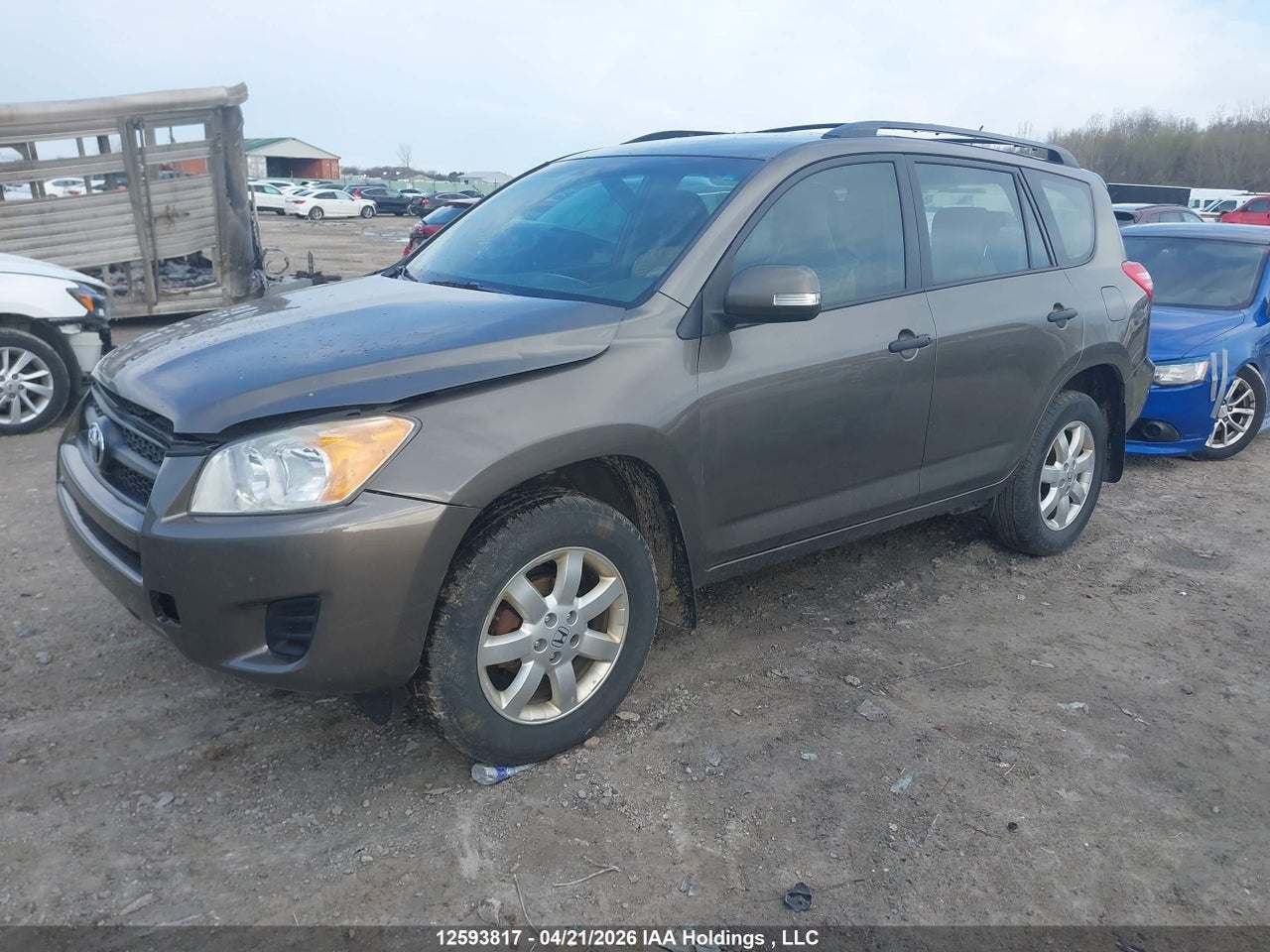 2011 TOYOTA RAV4 thumbnail 3