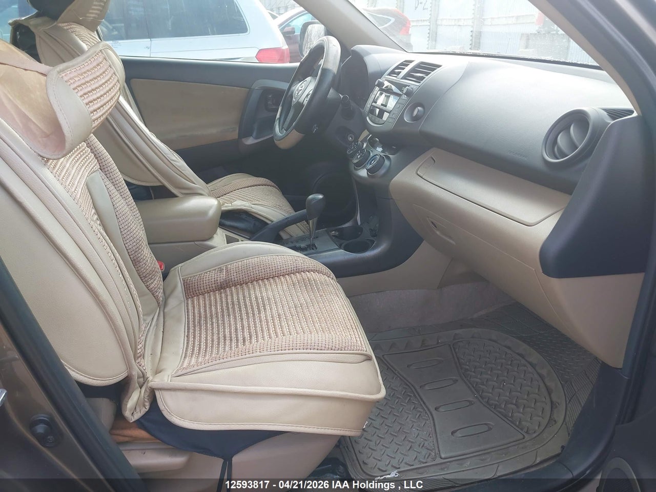 2011 TOYOTA RAV4 thumbnail 6
