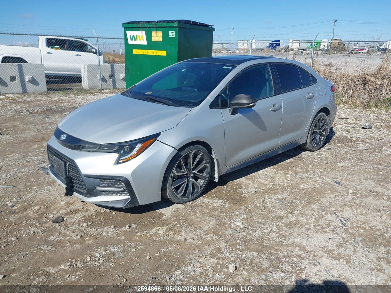 2022 TOYOTA COROLLA SE thumbnail 3