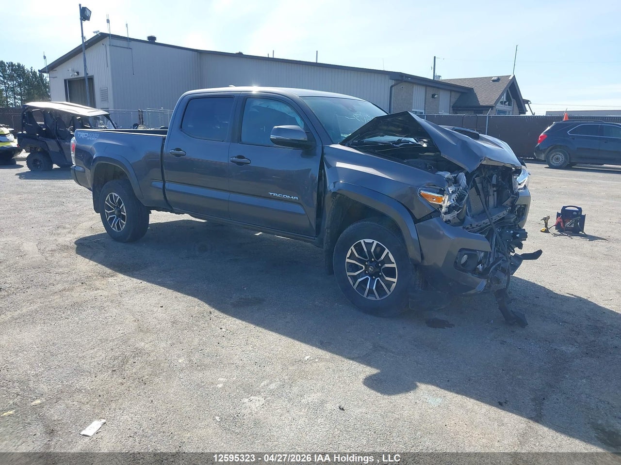 2023 TOYOTA TACOMA DOUBLE CAB/SR5/TRD SPORT/TRD OFF ROAD thumbnail 2