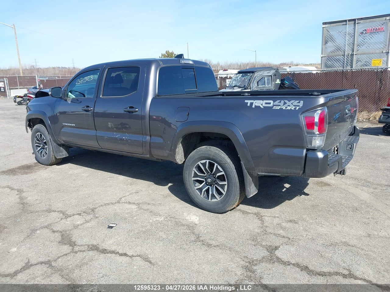 2023 TOYOTA TACOMA DOUBLE CAB/SR5/TRD SPORT/TRD OFF ROAD thumbnail 4