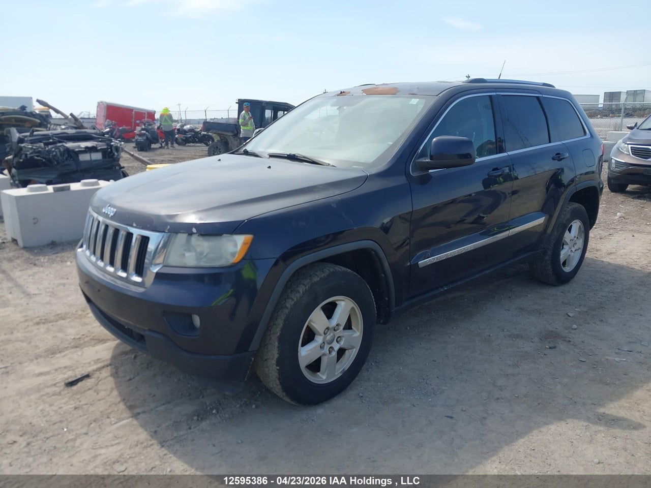 2011 JEEP GRAND CHEROKEE thumbnail 3