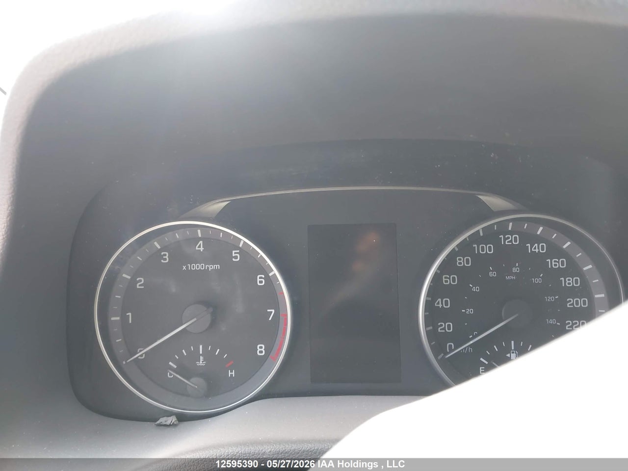 2017 HYUNDAI ELANTRA LIMITED thumbnail 8