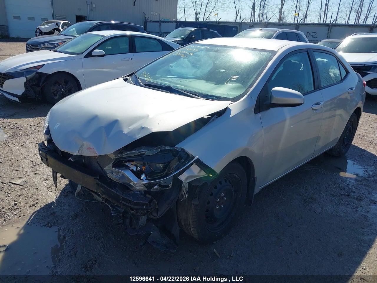 2015 TOYOTA COROLLA LE thumbnail 3