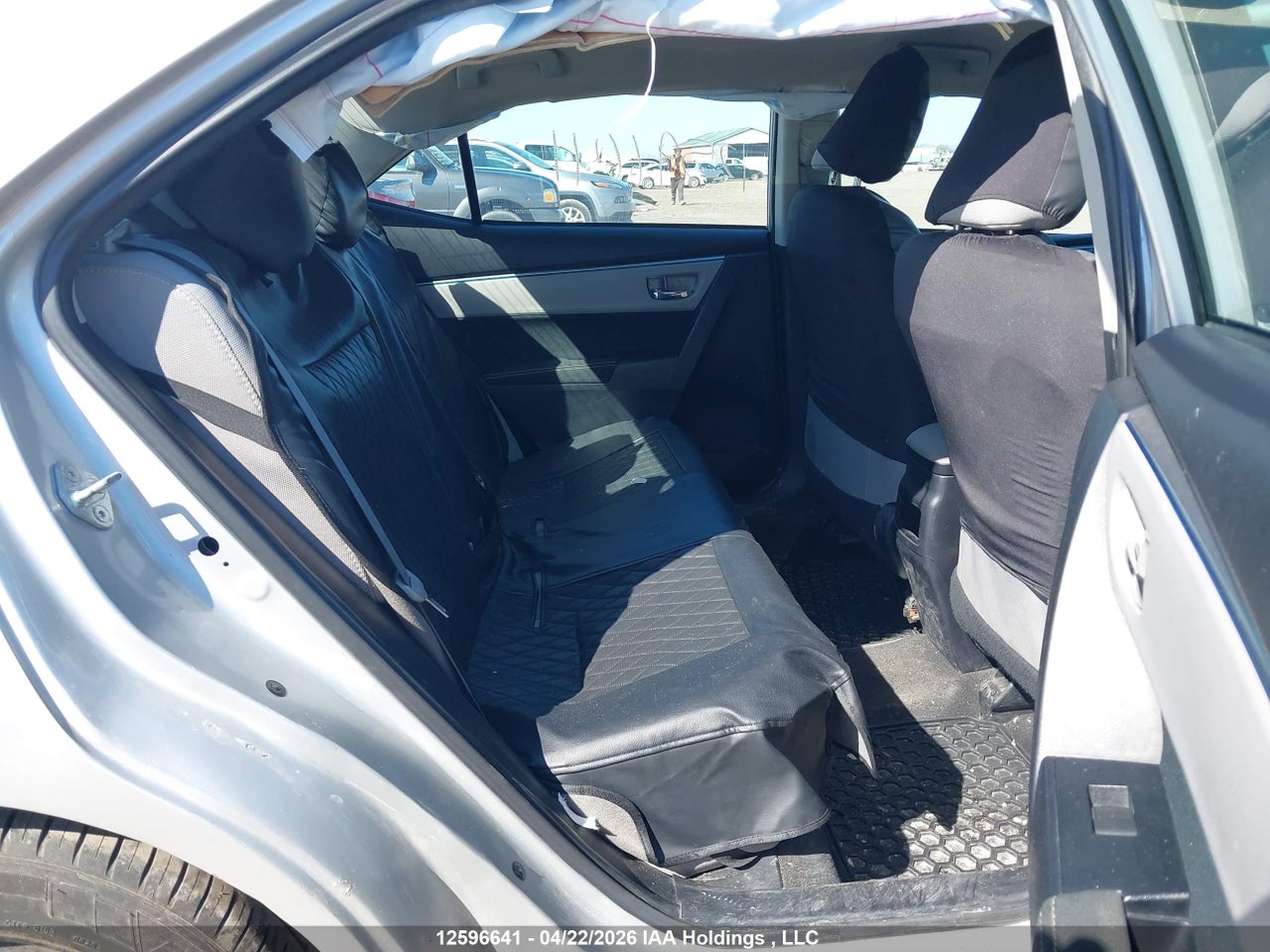 2015 TOYOTA COROLLA LE thumbnail 9