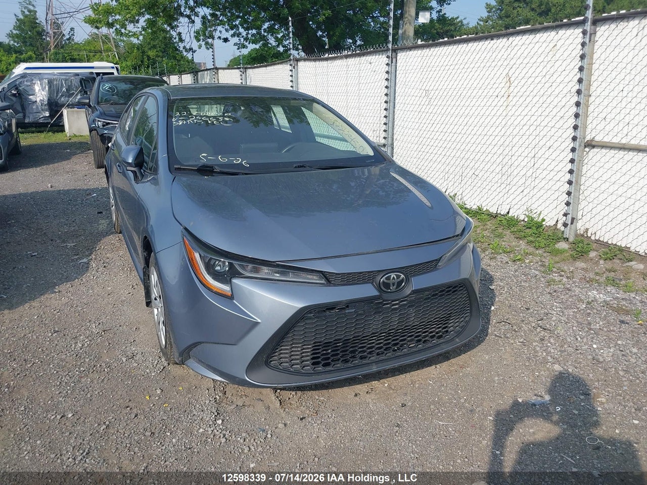 2022 TOYOTA COROLLA LE thumbnail 2