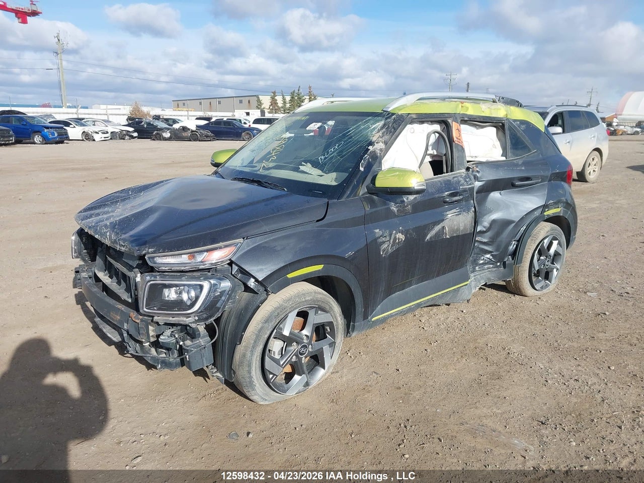 2021 HYUNDAI VENUE TREND WITH URBAN EDITION PACKAGE WITH GREY-LIME INTERIOR COLOUR PACK thumbnail 3