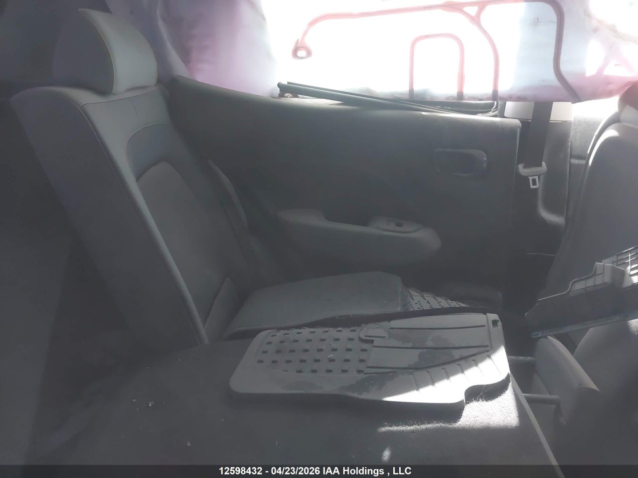2021 HYUNDAI VENUE TREND WITH URBAN EDITION PACKAGE WITH GREY-LIME INTERIOR COLOUR PACK thumbnail 9