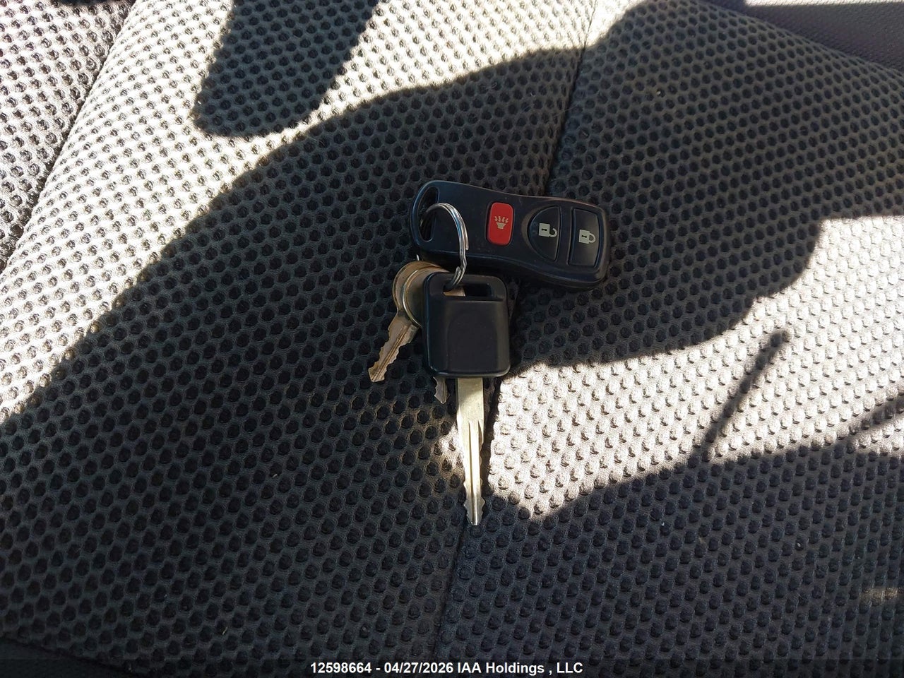 2012 NISSAN TITAN S/SV/PRO-4X thumbnail 12