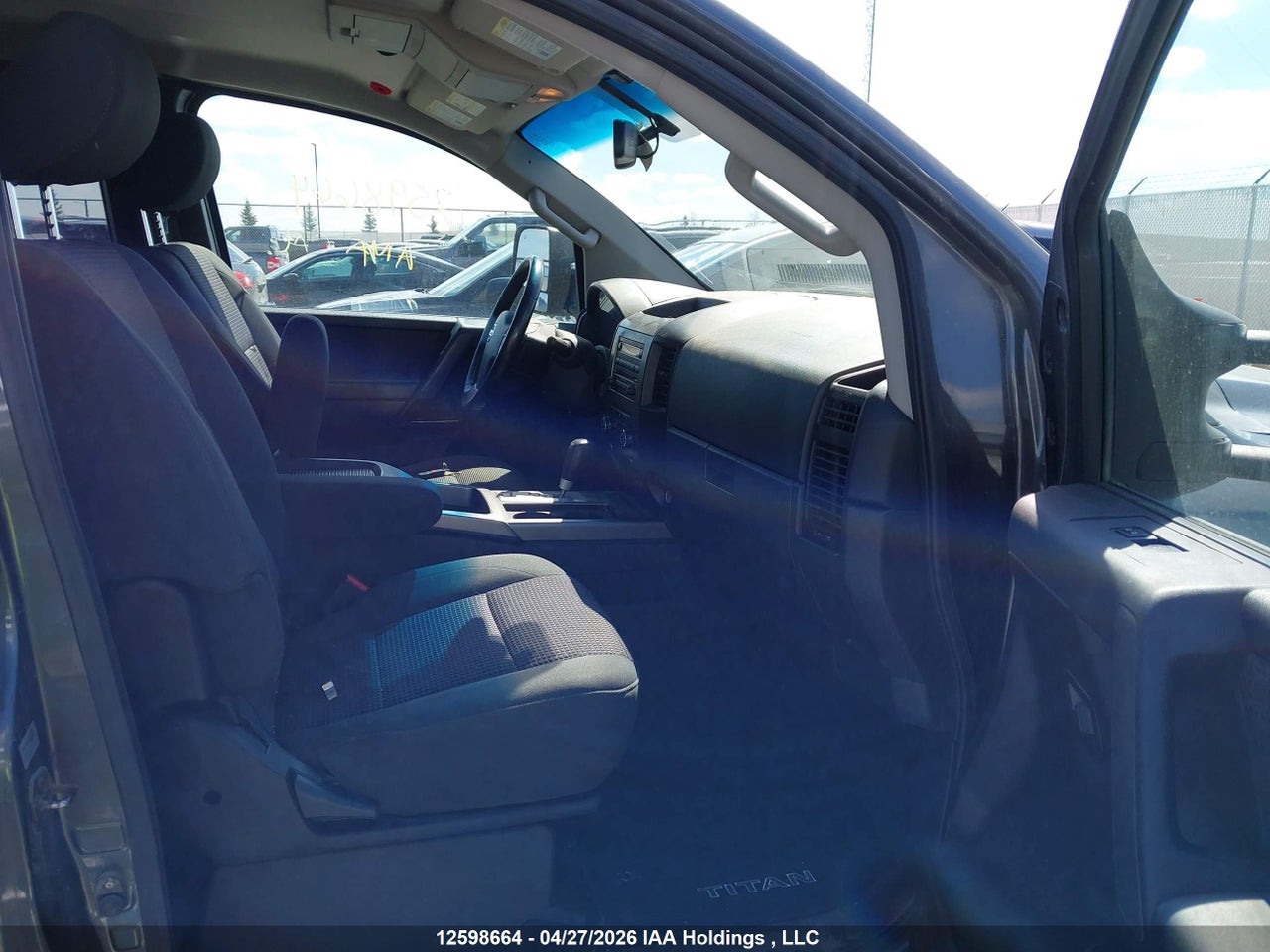 2012 NISSAN TITAN S/SV/PRO-4X thumbnail 6